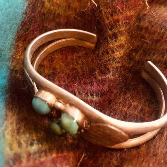 Vintage Navajo Silver Turquoise 3 stone cuff bracelet - Picture 5 of 5